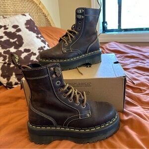 Doc Marten Jadon Arc crazy horse platform boots size 6